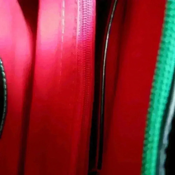 Ferris & Mor Green Faux Leather and Suede Purse - Picture 2 of 13